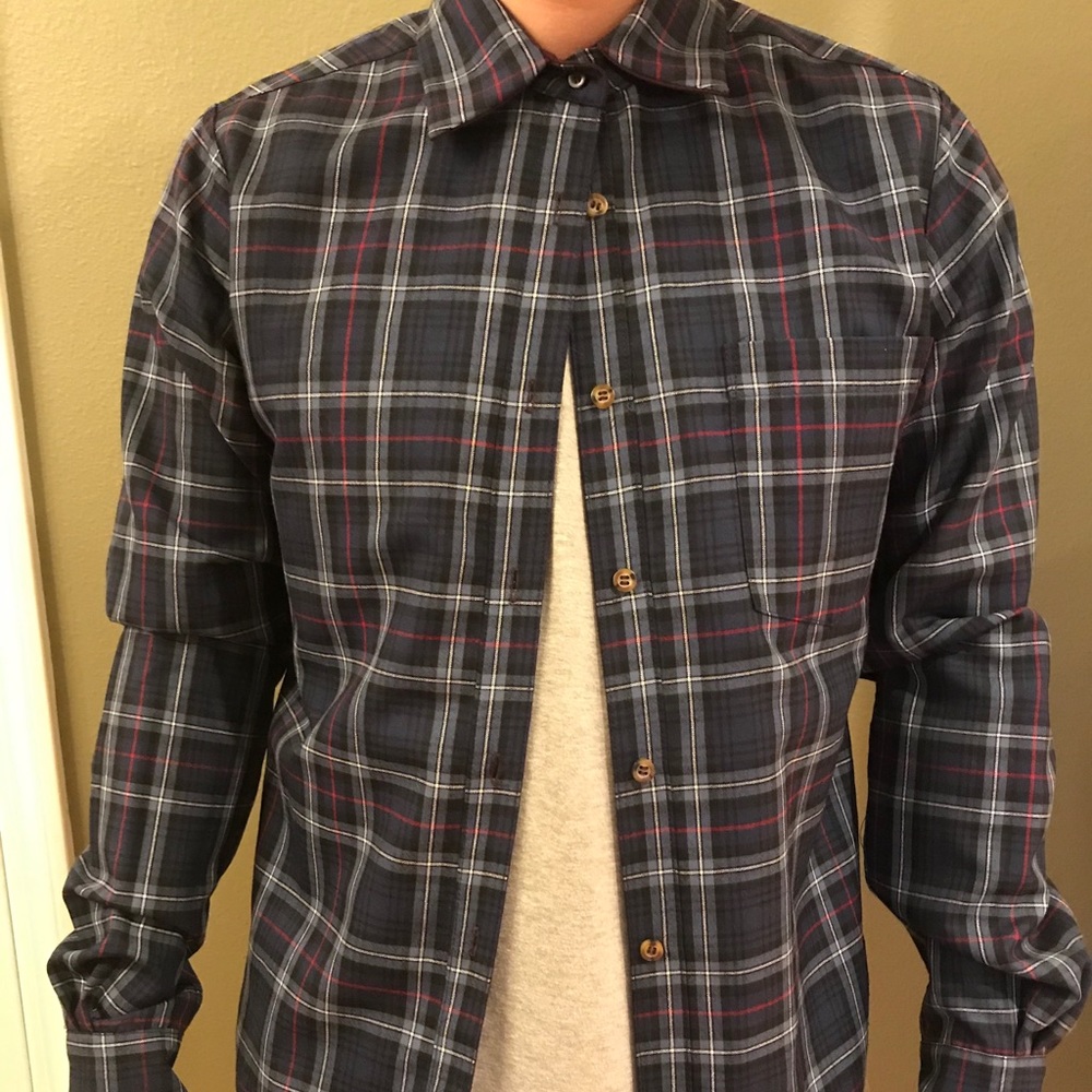 Reversible button down